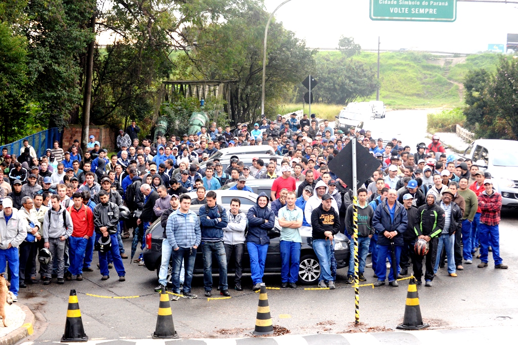 Brafer: Metalúrgicos iniciam greve na luta pelo acordo salarial